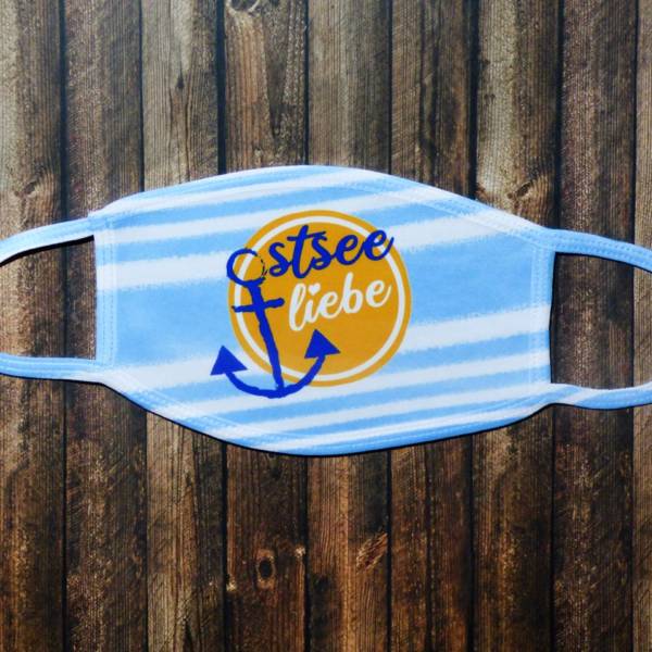 Maritime Mund-Nasen-Maske mit Anker und Text „Ostsee Liebe“