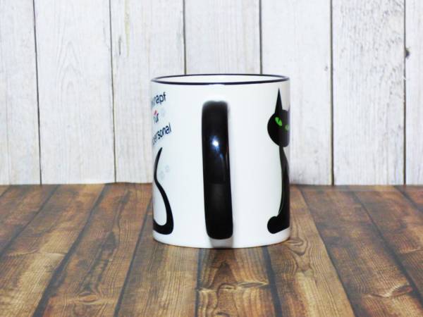 Becher mit Katzen-Motiv