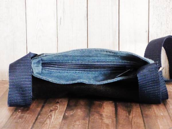 Fördeblau Jeans Umhängetasche mit Reissverschluss